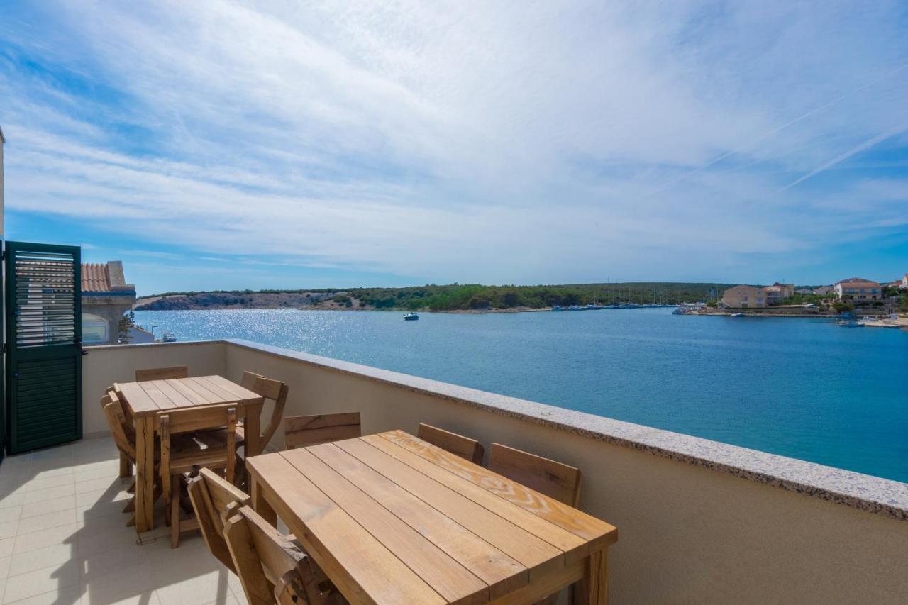 Apartments By The Sea Simuni, Pag - 18386 Kolan Exterior foto