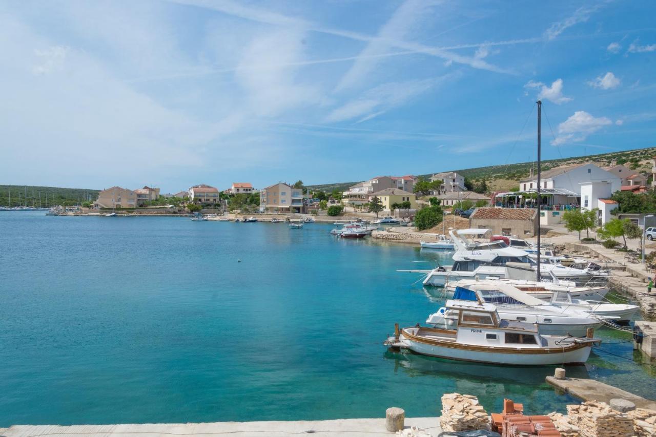 Apartments By The Sea Simuni, Pag - 18386 Kolan Exterior foto